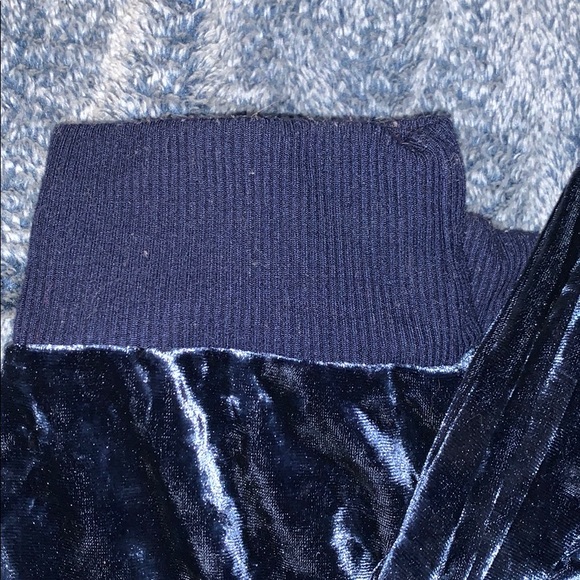 Velvet Joggers - Picture 6 of 7